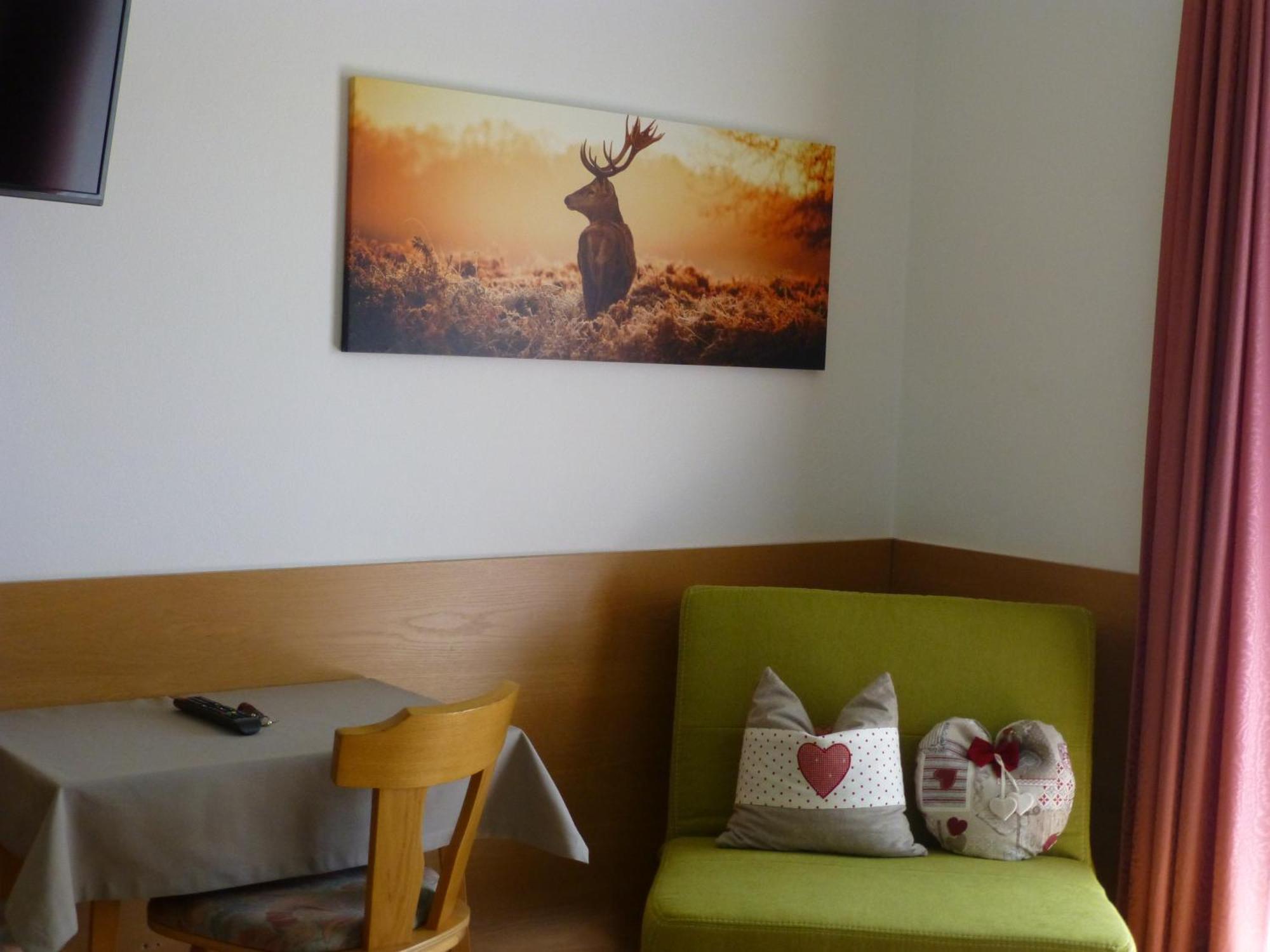 Bed and Breakfast Garni Helfer Toblach Exterior foto