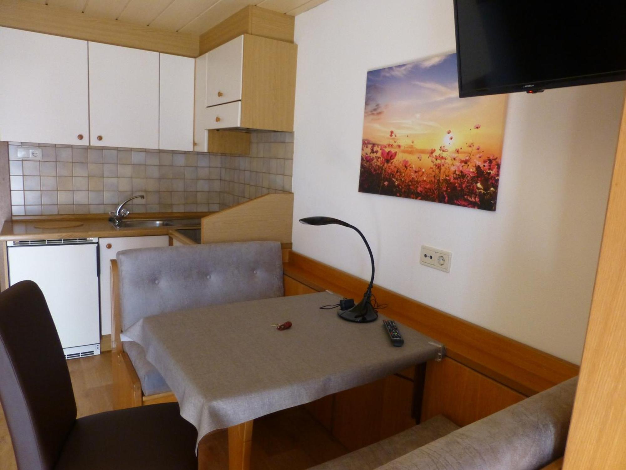 Bed and Breakfast Garni Helfer Toblach Exterior foto