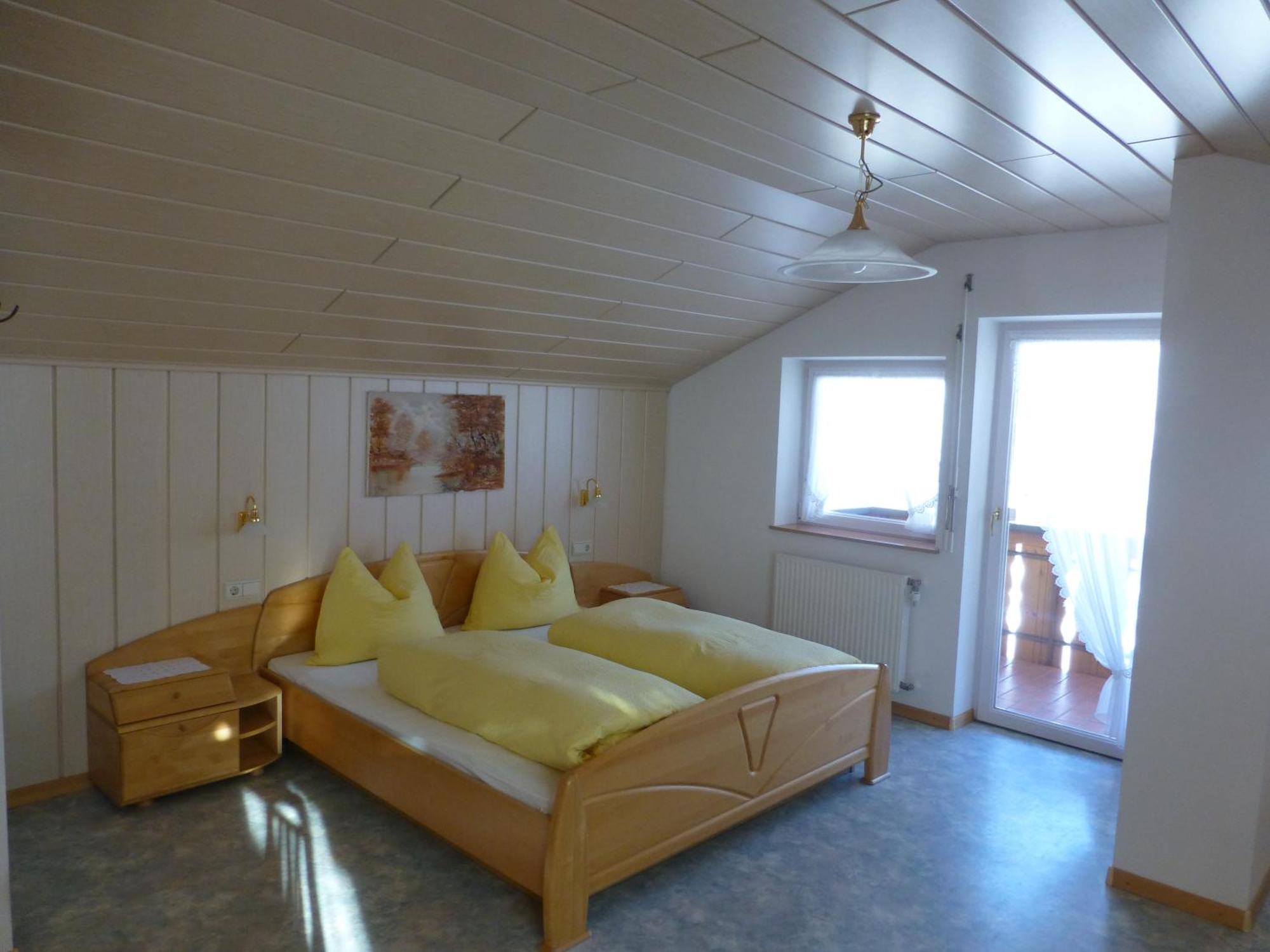 Bed and Breakfast Garni Helfer Toblach Exterior foto