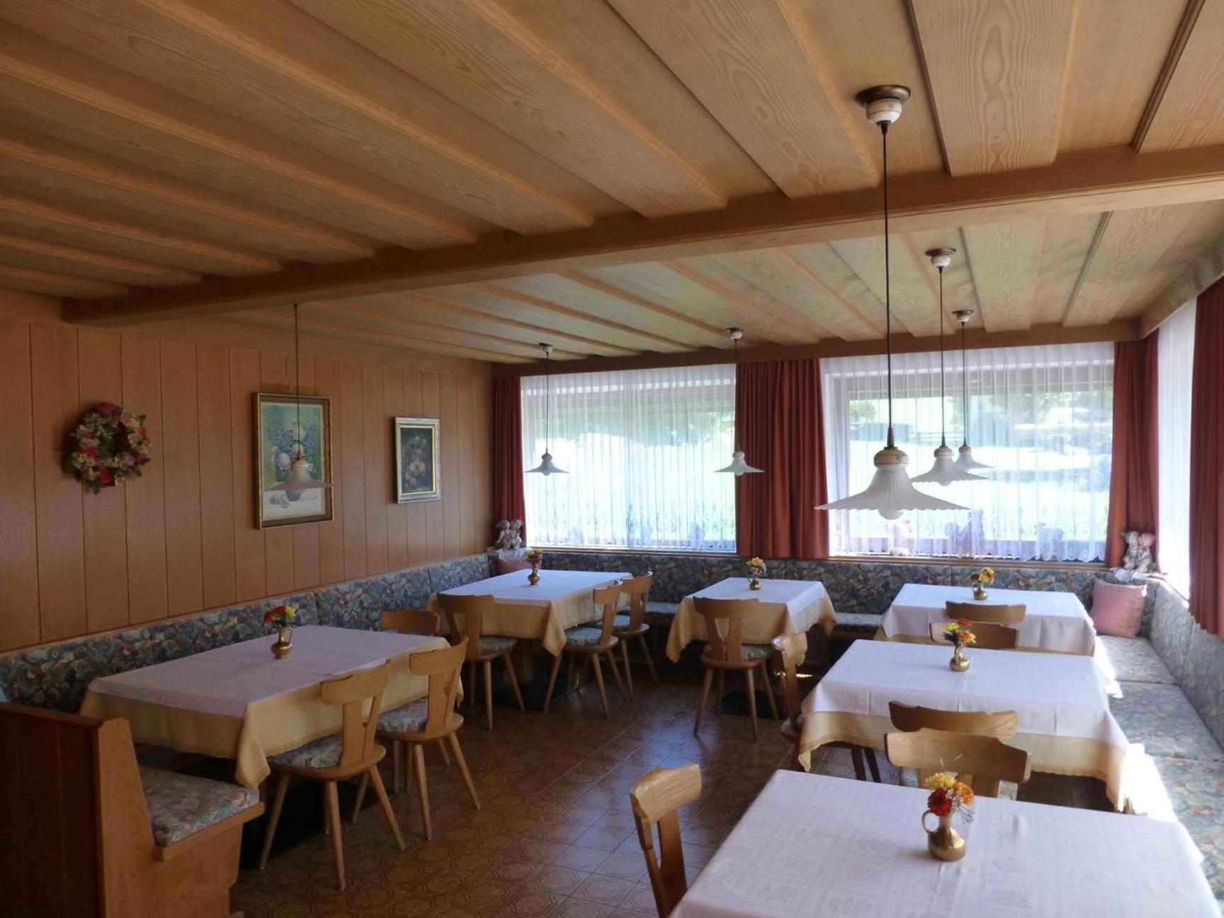 Bed and Breakfast Garni Helfer Toblach Exterior foto